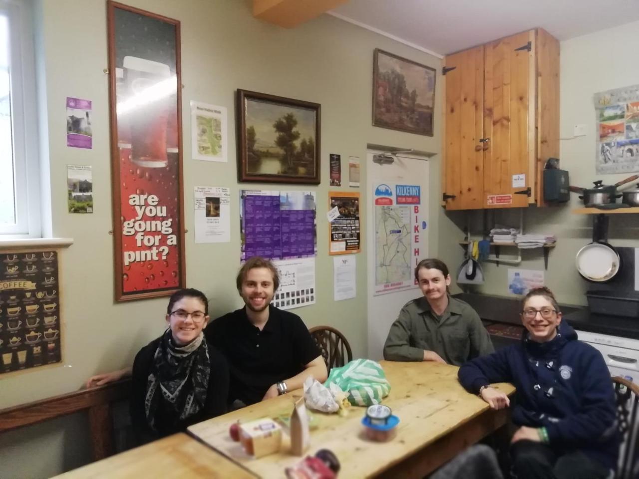 Macgabhainns Backpackers Hostel 基尔根尼 外观 照片